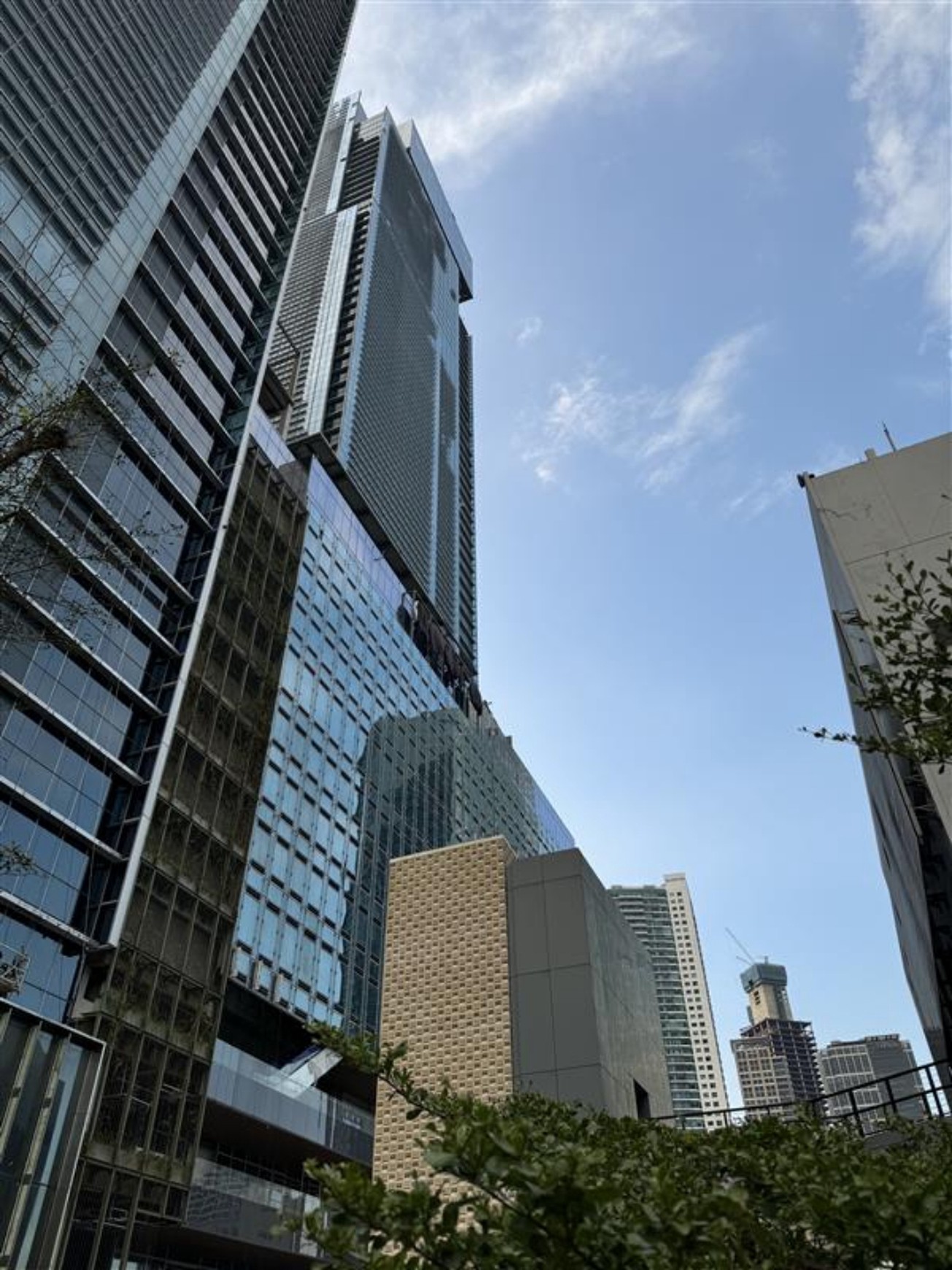 Disewakan office space di thamrin nine autograph tower tanah abang