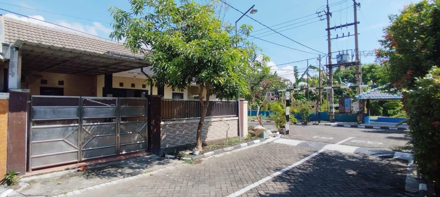 Rumah Hook di Permata Siwalan Indah - Lebih Luas, Lebih Bebas, Lebih Privasi