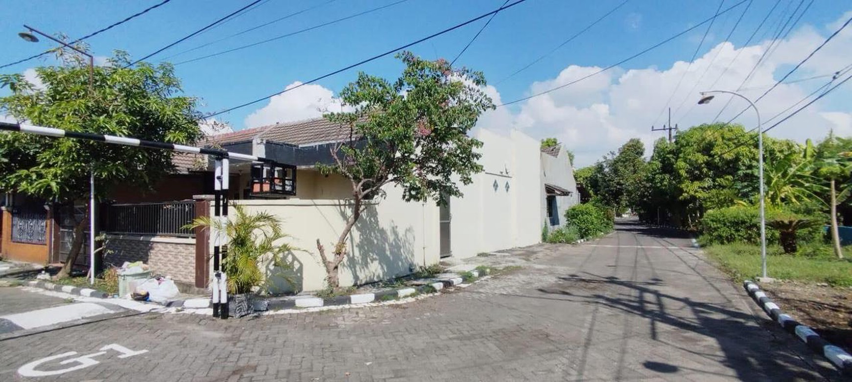 Rumah Hook di Permata Siwalan Indah - Lebih Luas, Lebih Bebas, Lebih Privasi