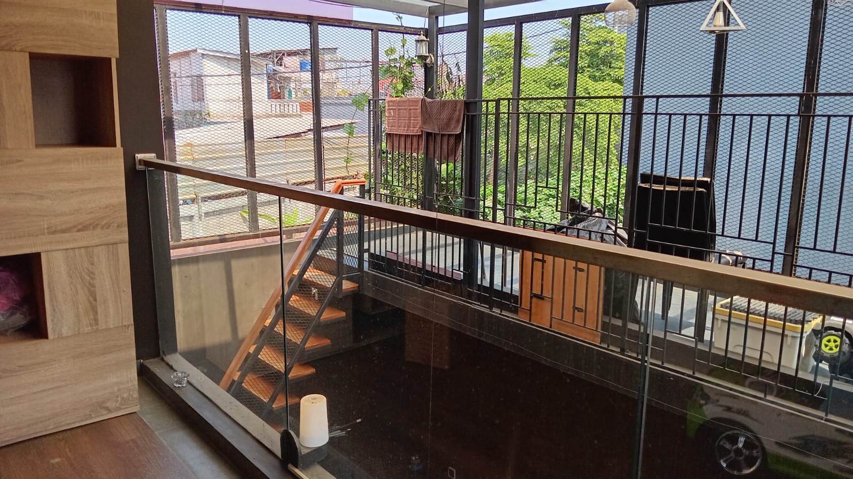 Rumah Minimalis Modern + Kolam Renang di Emerald Pasteur Bandung - Siap Huni!