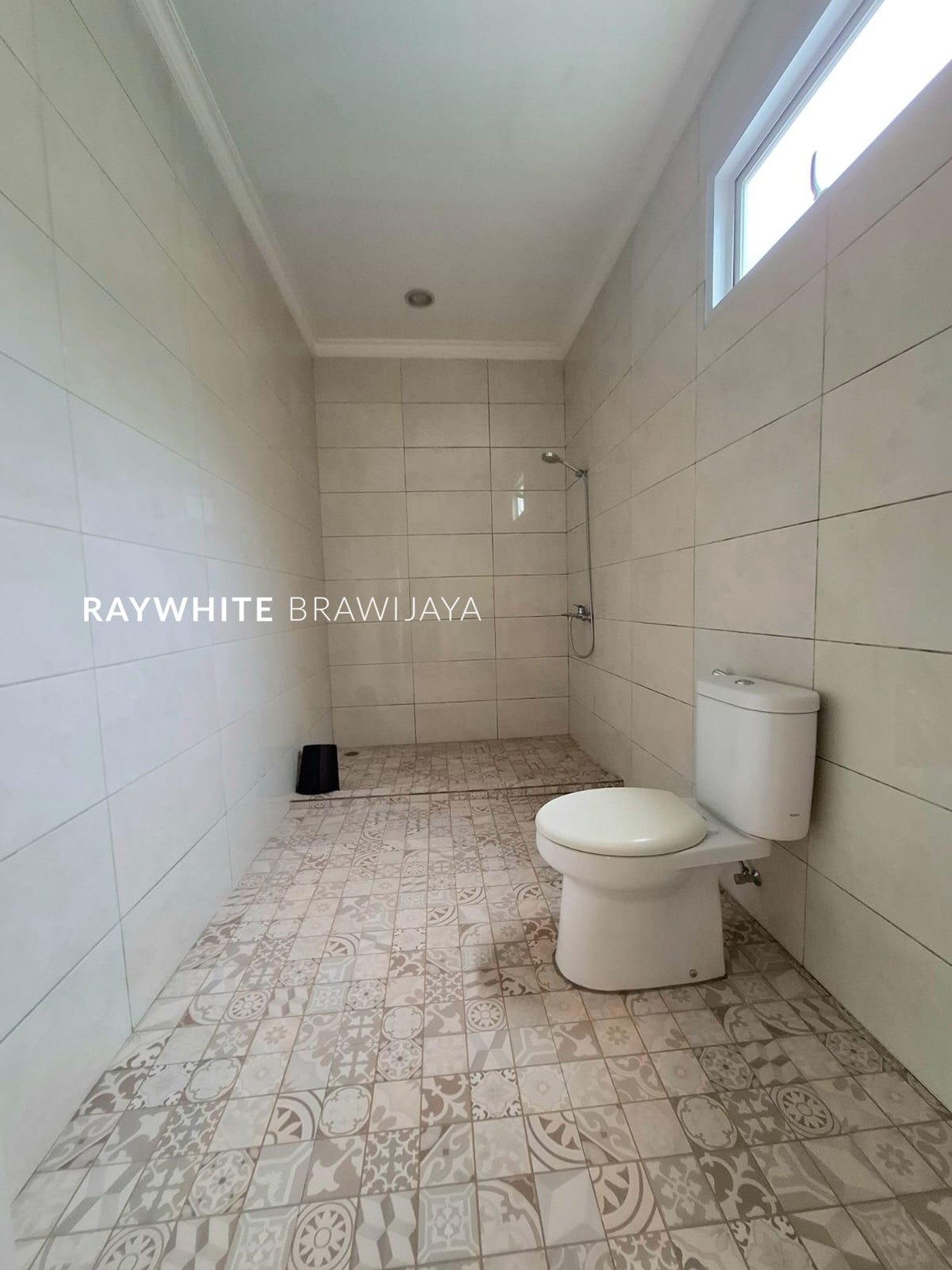 Rumah Modern Classic Dalam Cluster Marcopolo Legenda Wisata