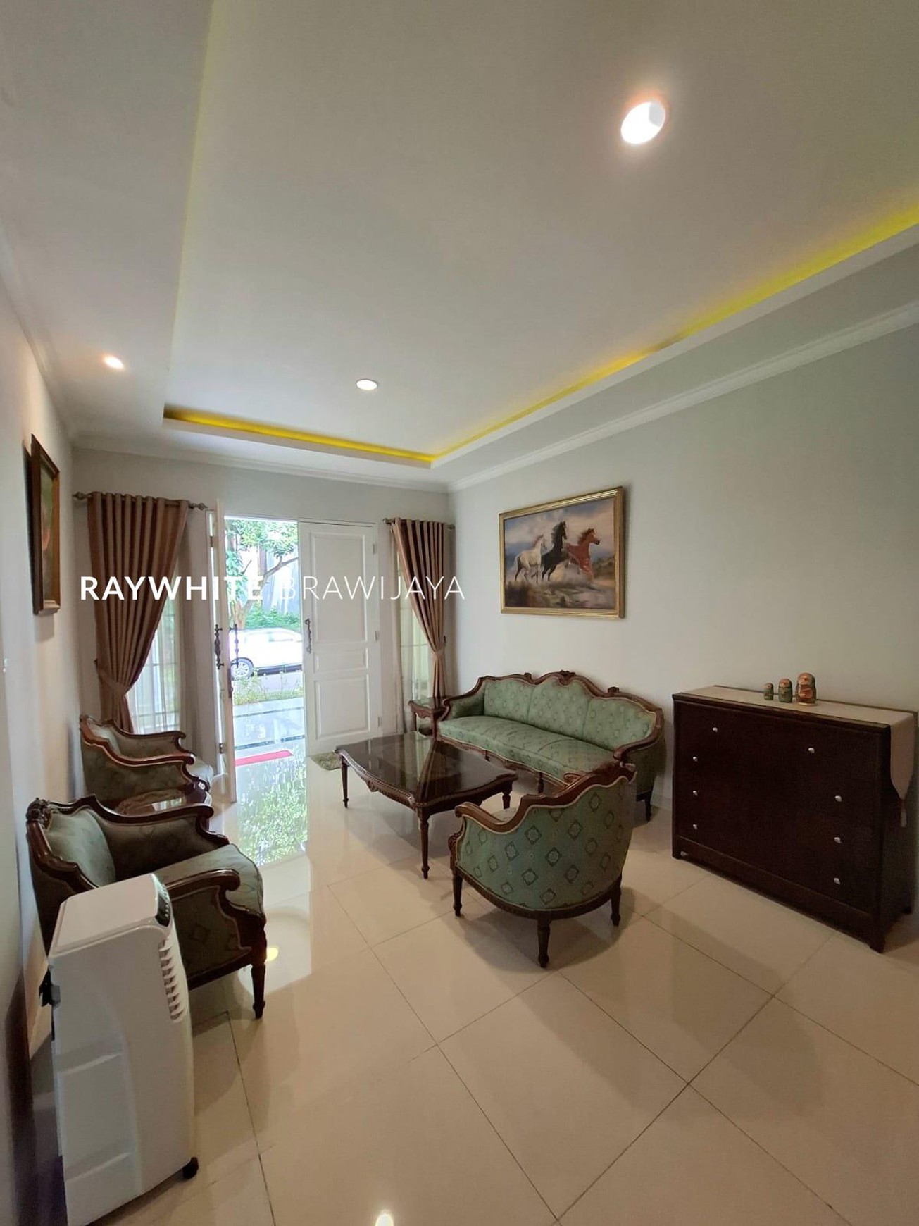 Rumah Modern Classic Dalam Cluster Marcopolo Legenda Wisata