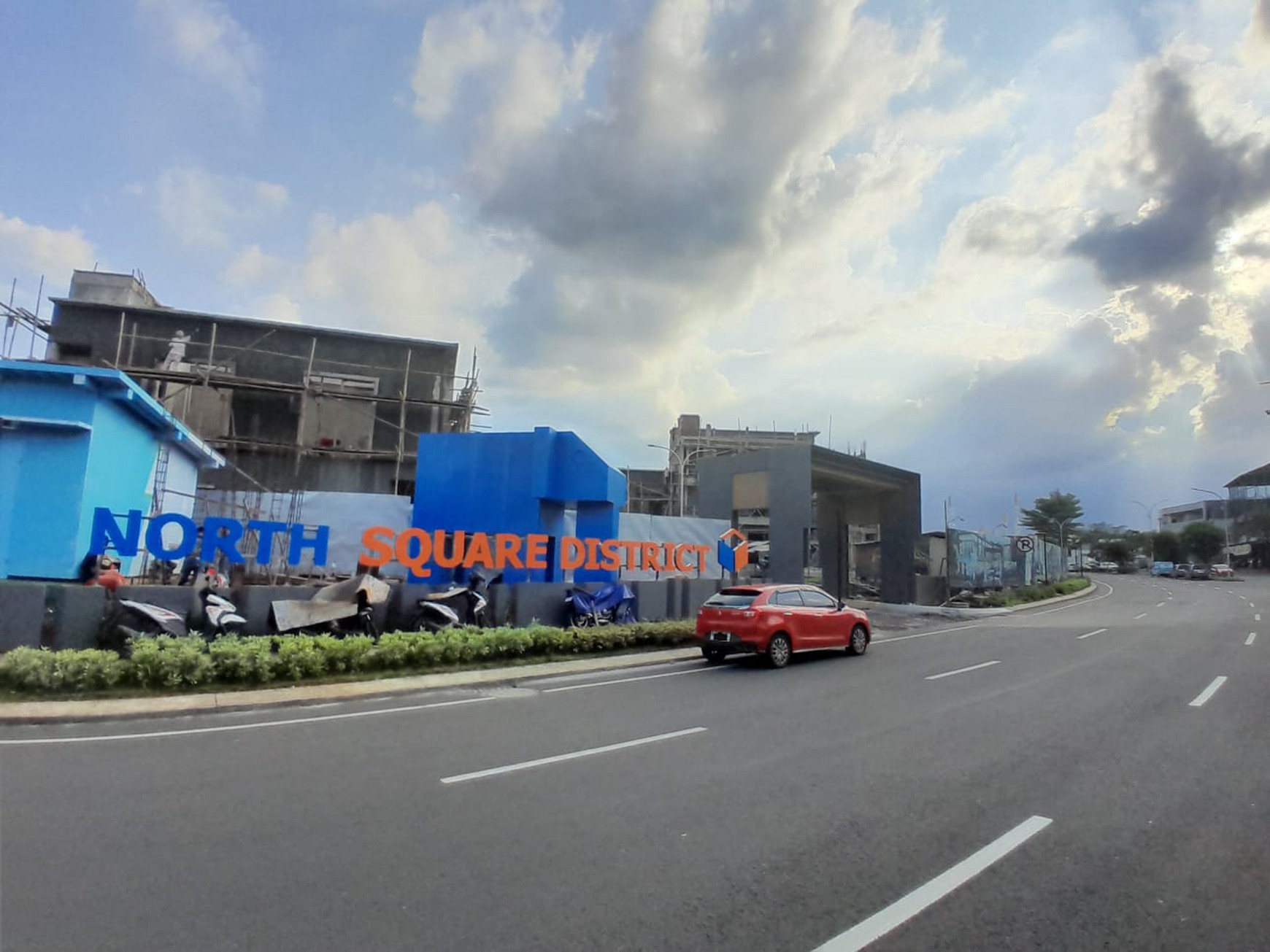 Ruko Gandeng Premium di CBD Kota Wisata Ruko North Square District Cibubur