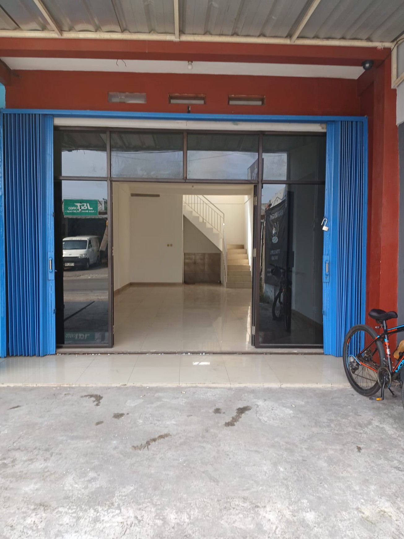 Di Sewa Ruko Siap Pakai  Lokasi Strategis @Pondok Aren, Tangeran Selatan