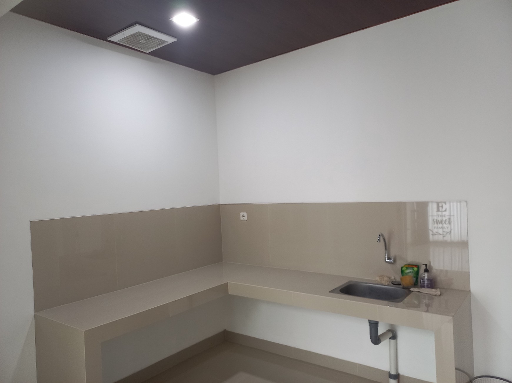 Rumah strategis di metland cibitung cluster barcelona cove