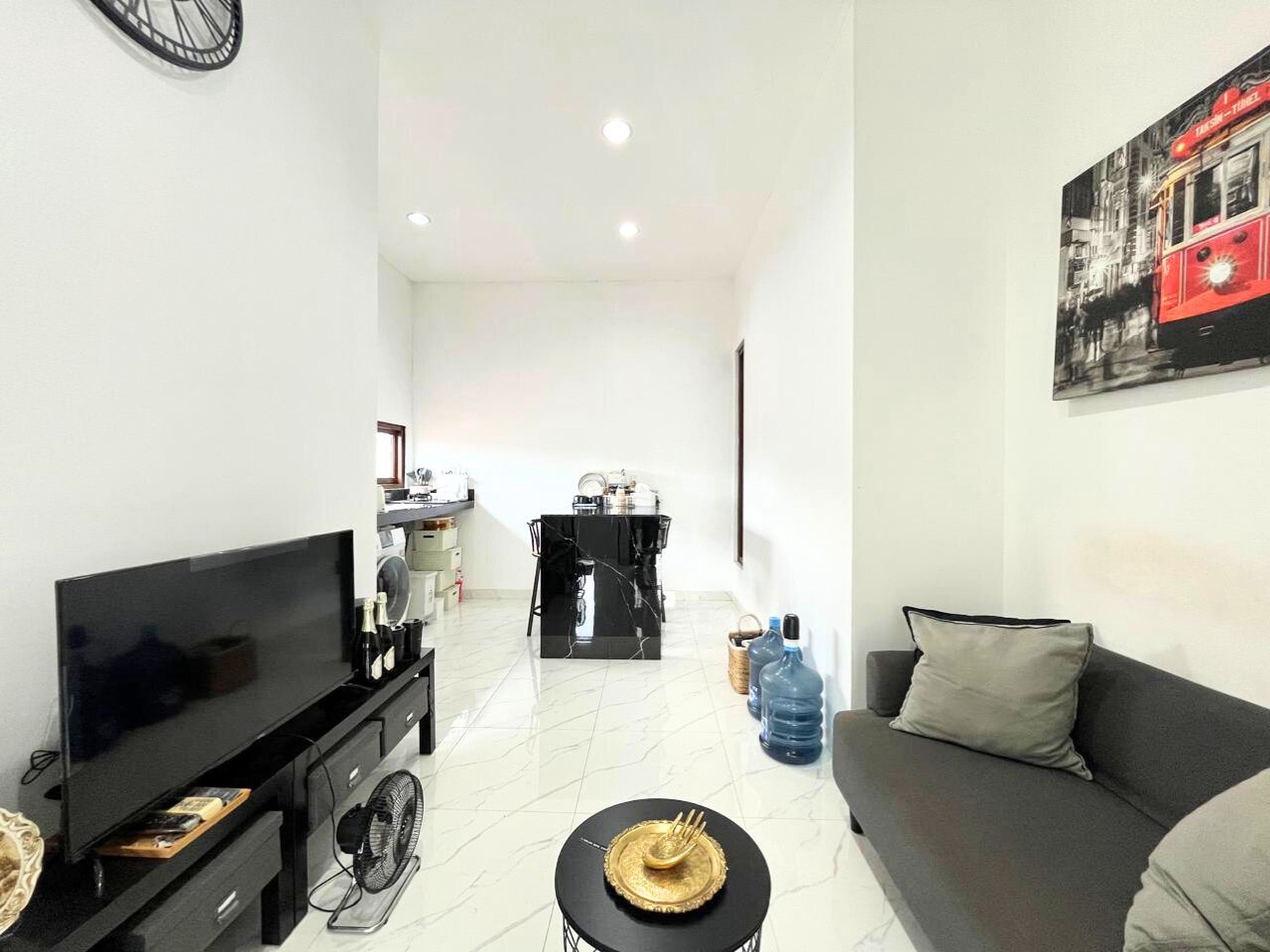 Rumah Minimalis 3 Lantai di Tebet Barat