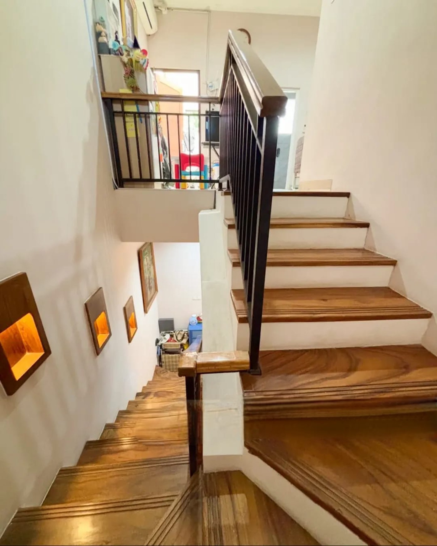 Rumah 2 Lantai, bebas banjir, lokasi strategis di Ciputat