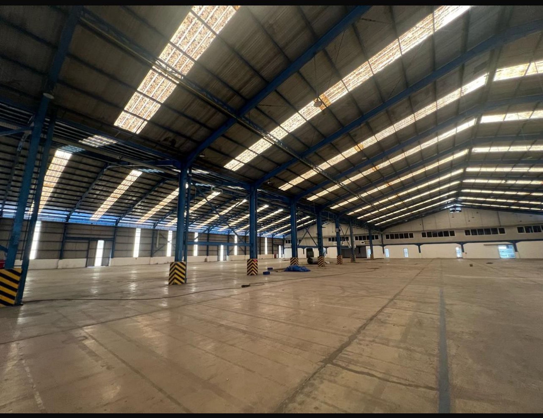 GUDANG SIAP PAKAI UNTUK PRODUKSI, LOKASI DI DELTA SILICON- LIPPO CIKARANG