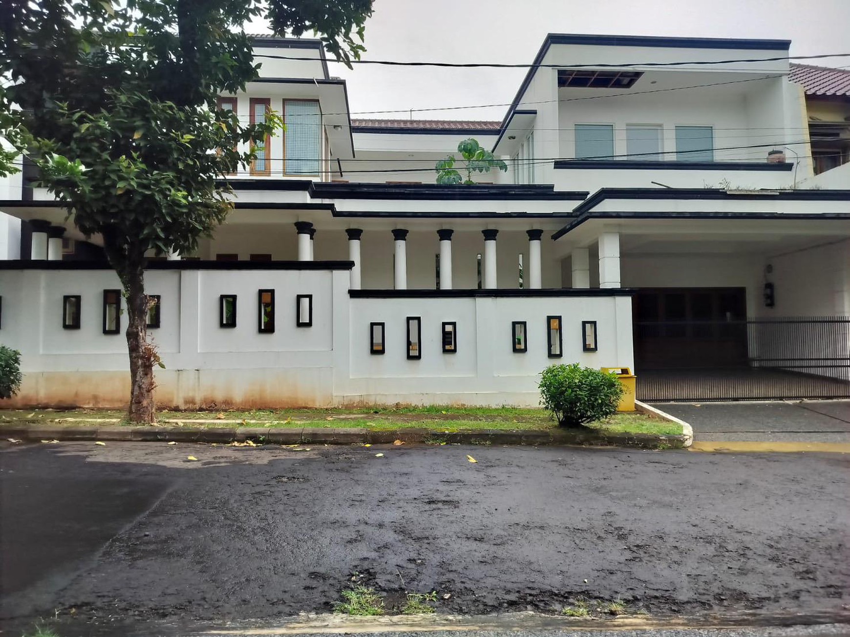  Dijual Rumah Mewah Furnished & Siap Huni di Kawasan Eksklusif Pesona Khayangan, Margonda