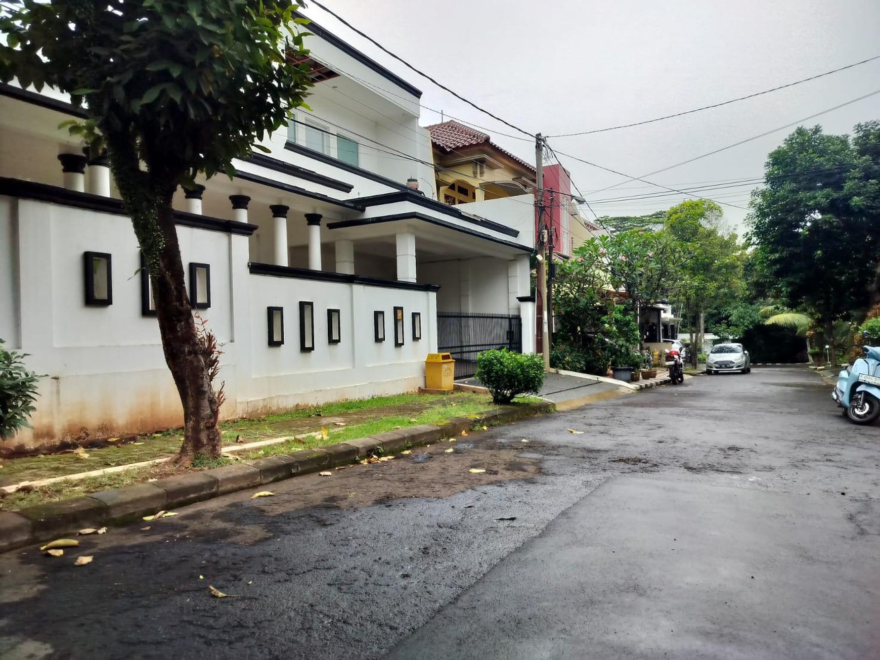  Dijual Rumah Mewah Furnished & Siap Huni di Kawasan Eksklusif Pesona Khayangan, Margonda