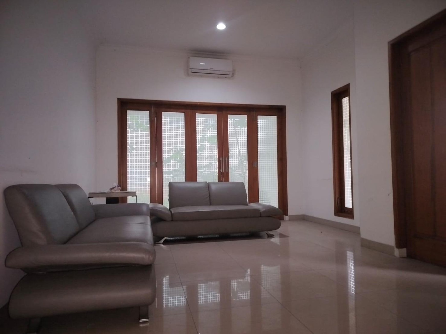  Dijual Rumah Mewah Furnished & Siap Huni di Kawasan Eksklusif Pesona Khayangan, Margonda