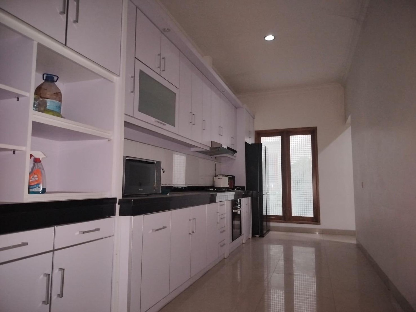  Dijual Rumah Mewah Furnished & Siap Huni di Kawasan Eksklusif Pesona Khayangan, Margonda