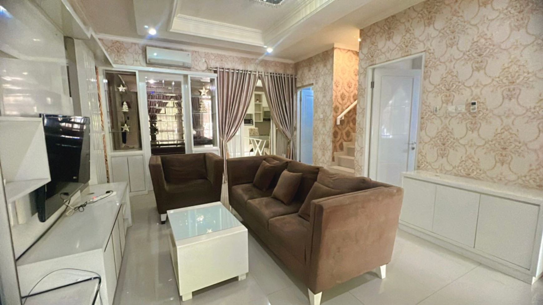 Ambrosia Lippo Cikarang - Rumah Keluarga Modern di Kawasan Elit!