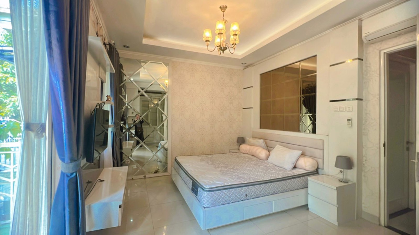 Ambrosia Lippo Cikarang - Rumah Keluarga Modern di Kawasan Elit!