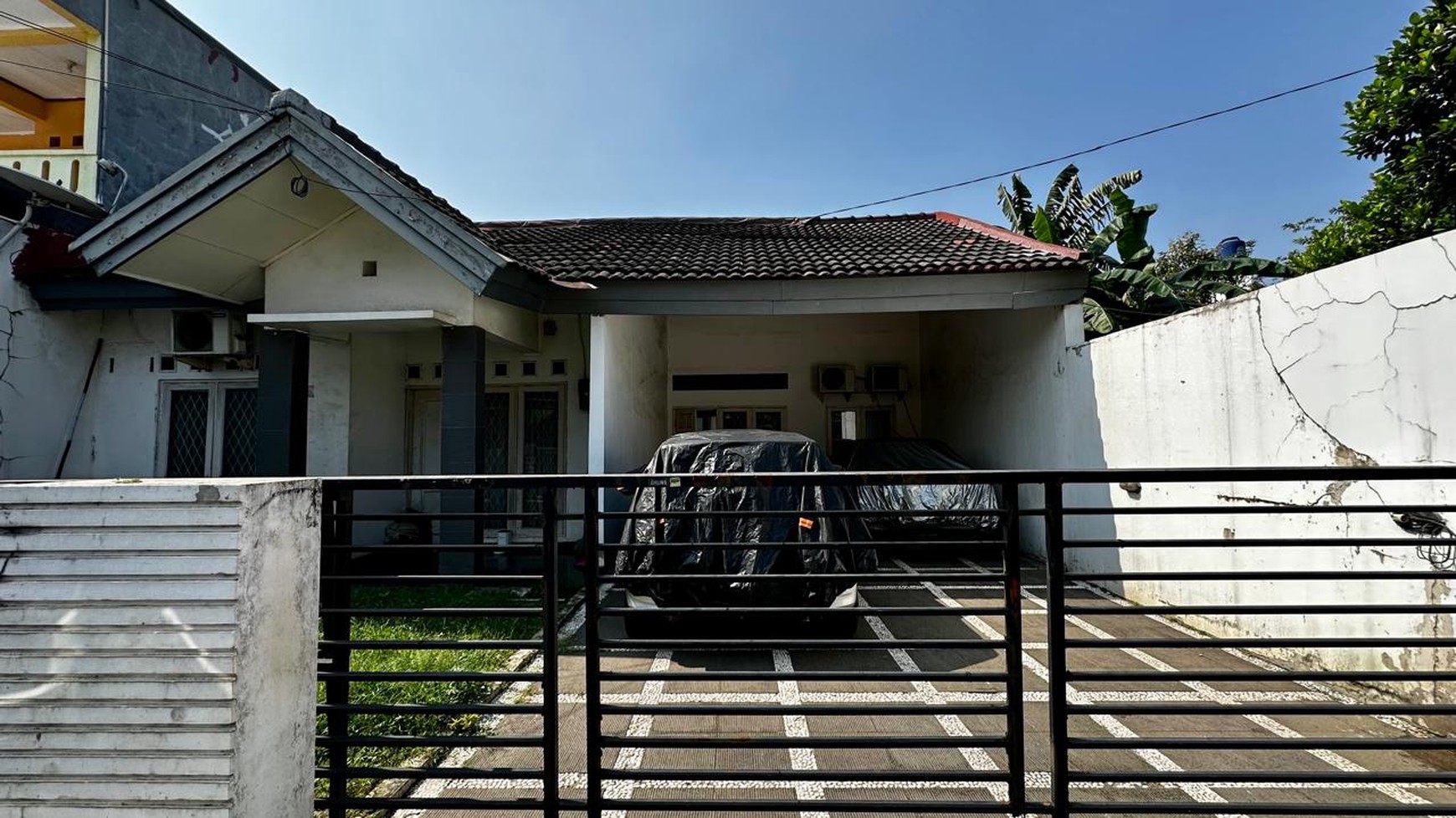 Dijual Rumah Tinggal Siap Huni Di Komplek  Depok Maharaja  
