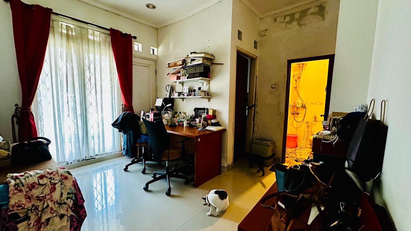 Dijual Rumah Tinggal Siap Huni Di Komplek  Depok Maharaja  