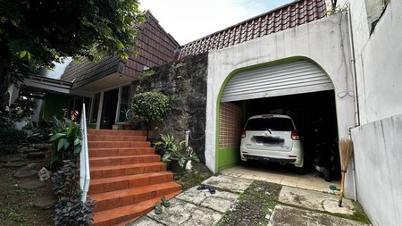 Dijual Rumah hook Siap Huni Di Komplek  Cinere Estate blok A 