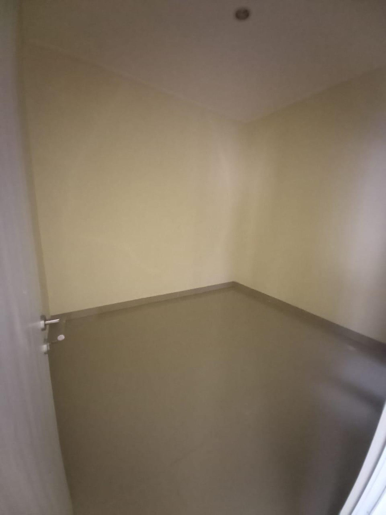 Rumah Minimali 2 Lantai, Lokasi aman dan Nyaman dalam Cluster di Ciputat