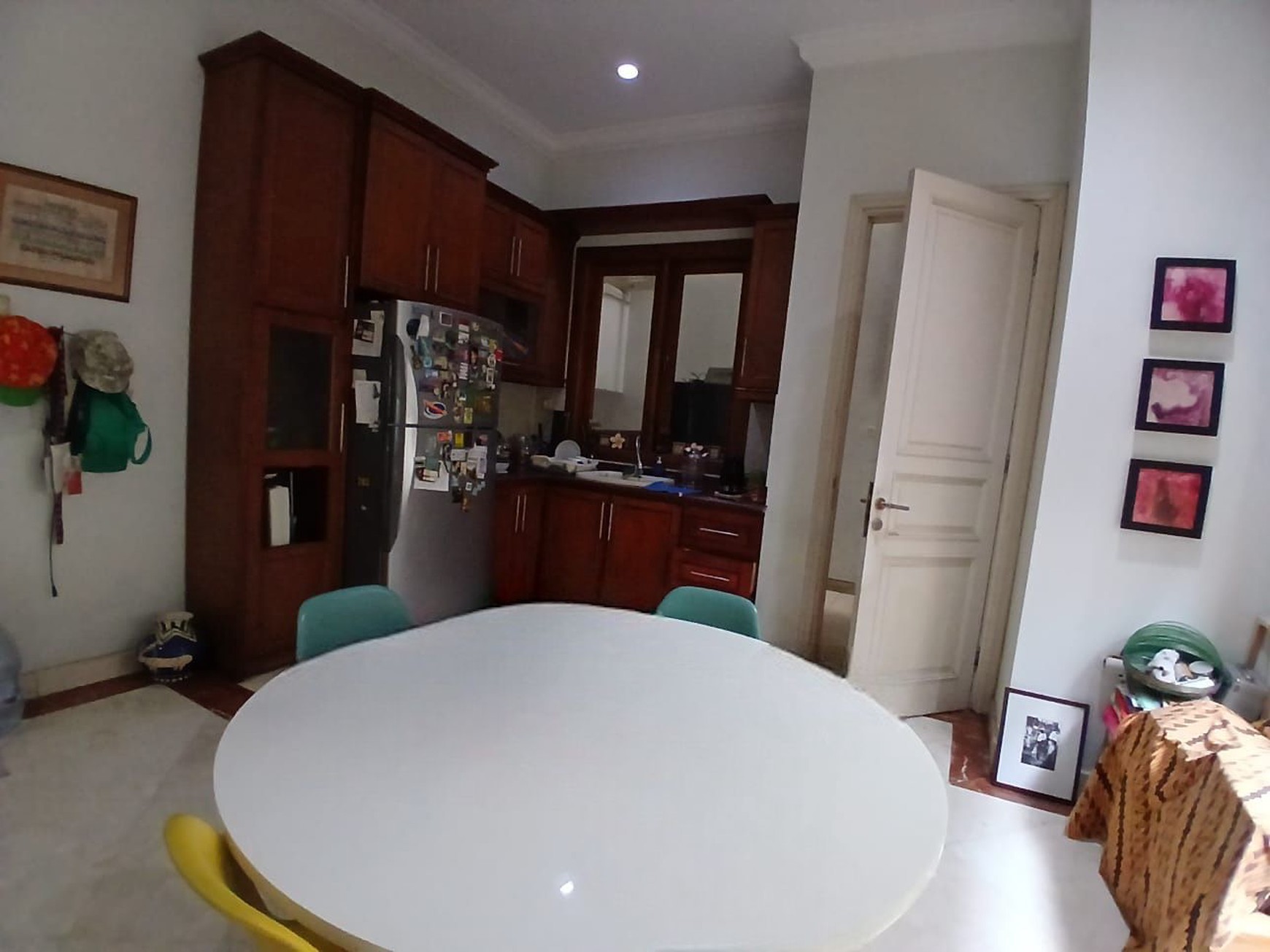 Dijual towhouse 2 tingkat di jalan Wijaya kusuma cilandak
