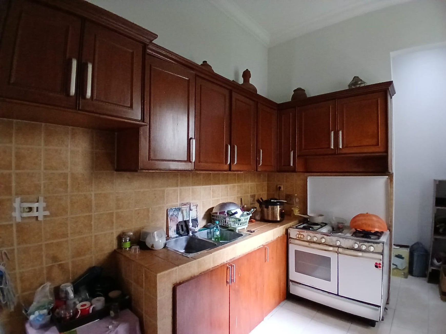 Dijual towhouse 2 tingkat di jalan Wijaya kusuma cilandak