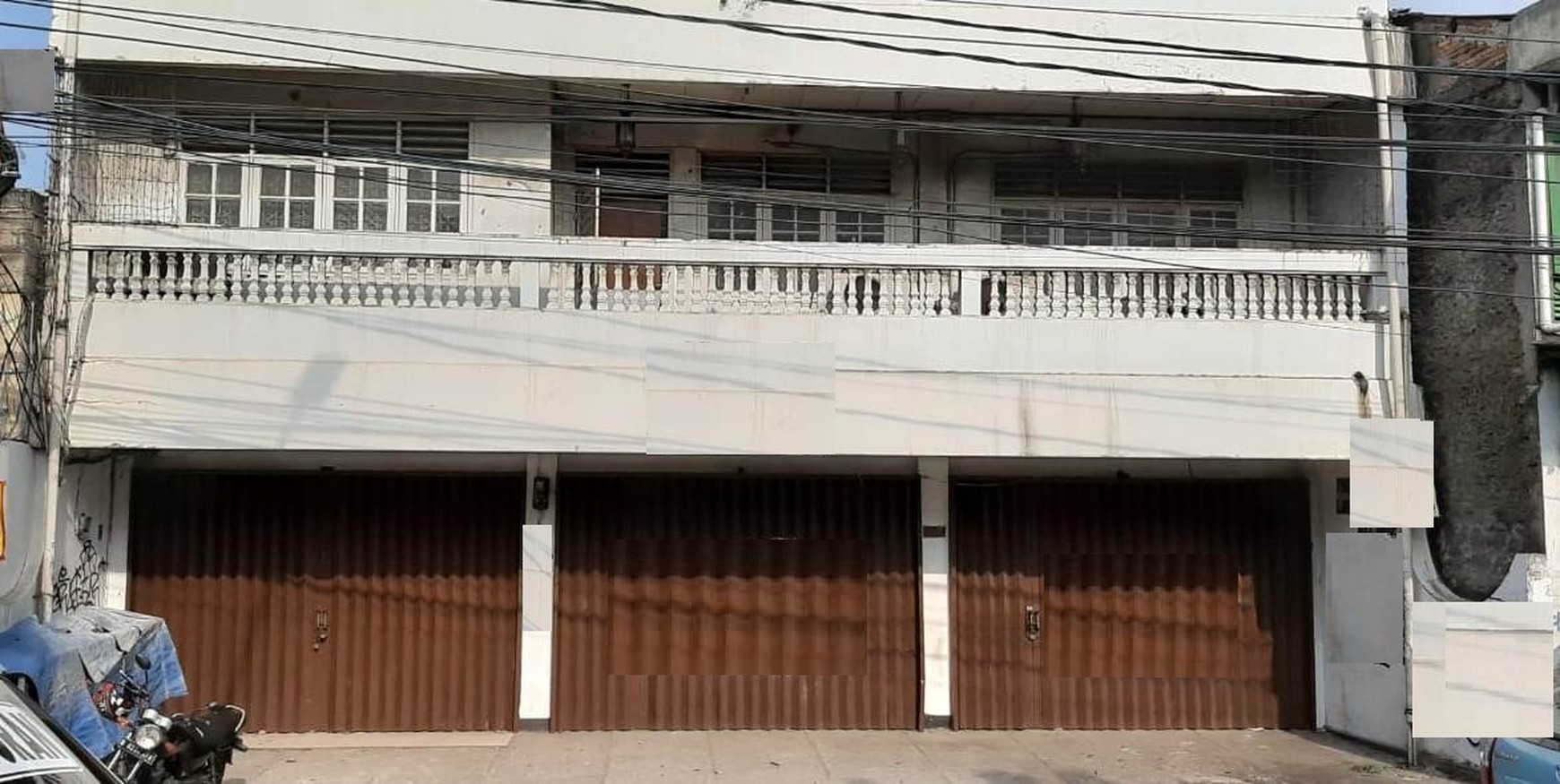 Ruko 3 unit gandeng di H Juanda Ciputat, TangSel dekat dg MRT Lebak Bulus...