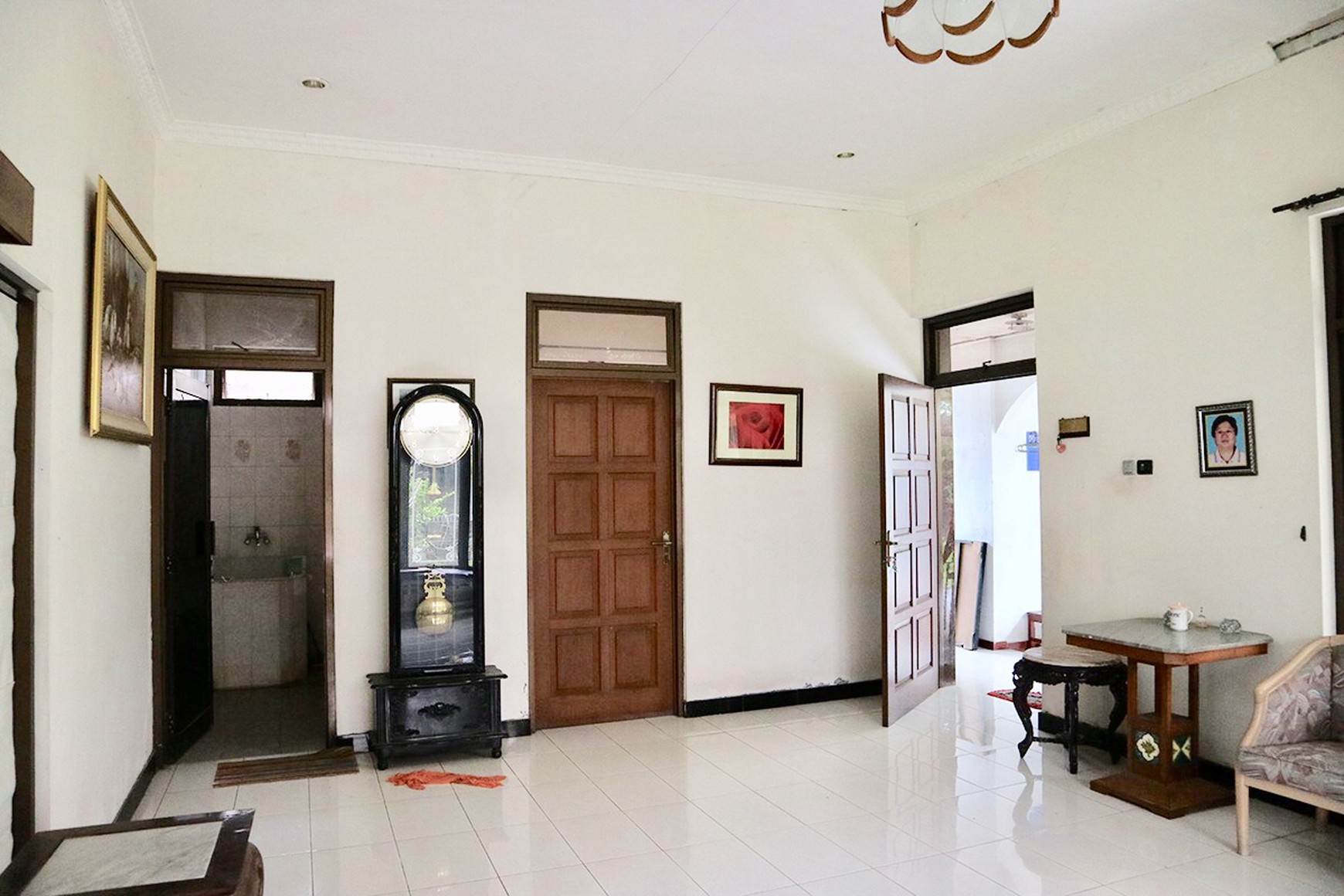 RUMAH LUAS DI TENGAH KOTA JOGJA, JL BRIPDA TUT HARSONO, MUJA MUJU