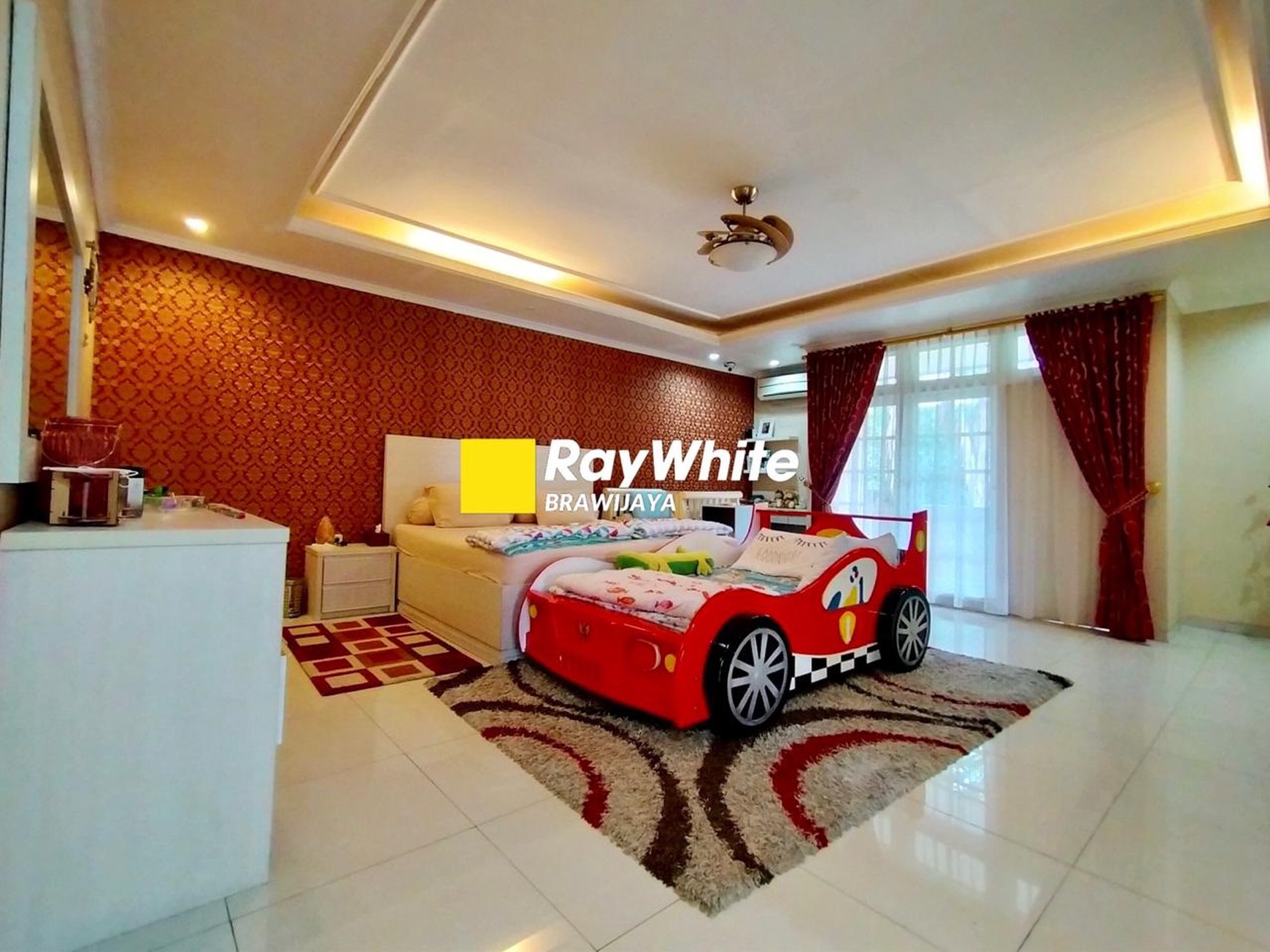 Rumah di Abdul Majid Raya, Cipete, dalam cluster, dekat MRT Cipete