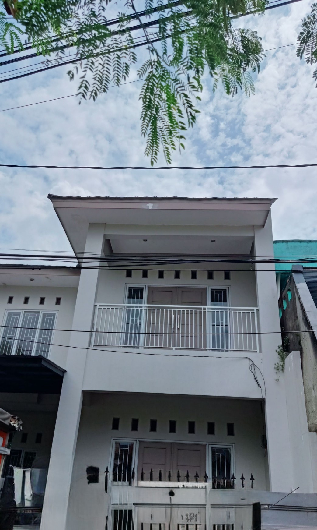 Rumah siap huni di ciputat.