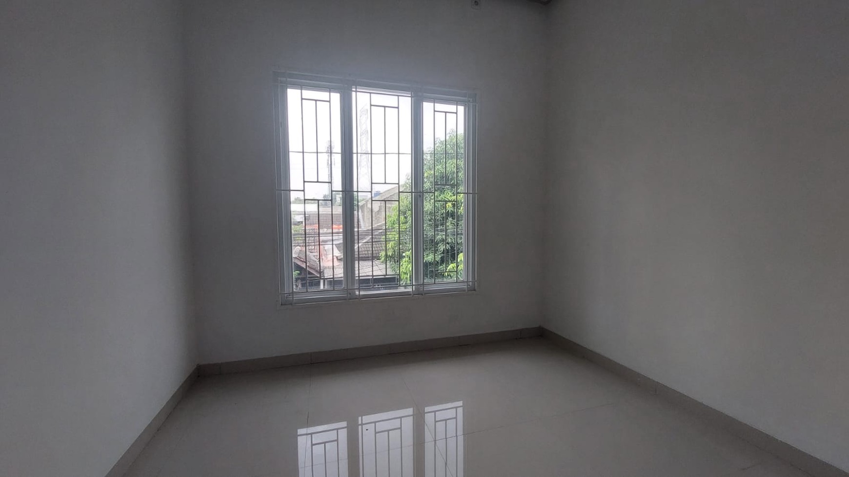 Rumah siap huni di ciputat.