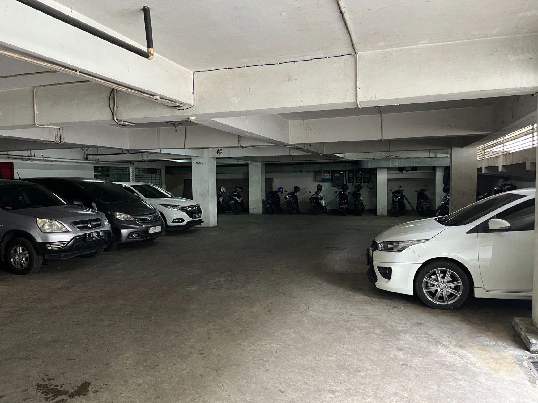 GEDUNG DIJUAL JALAN WOLTER MONGINSIDI KEBAYORAN BARU JAKARTA SELATAN