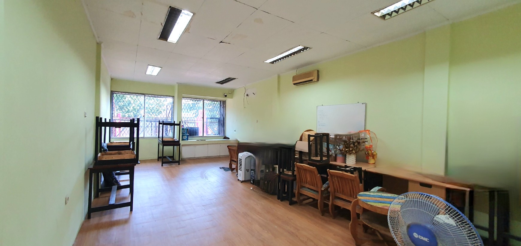 Lokasi prima, harga bersahabat. Siapa cepat, dia dapat! Ruko Kelapa Hibrida Raya, Kelapa Gading Luas 4,5x16m2