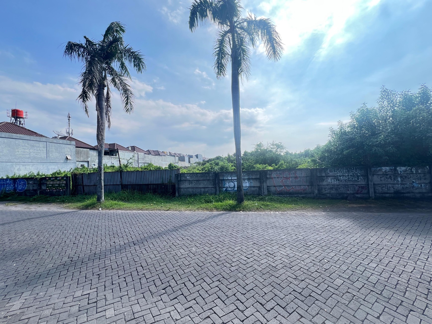 Dijual Cepat Tanah di Ketintang Baru Selatan, Surabaya...lokasi strategis