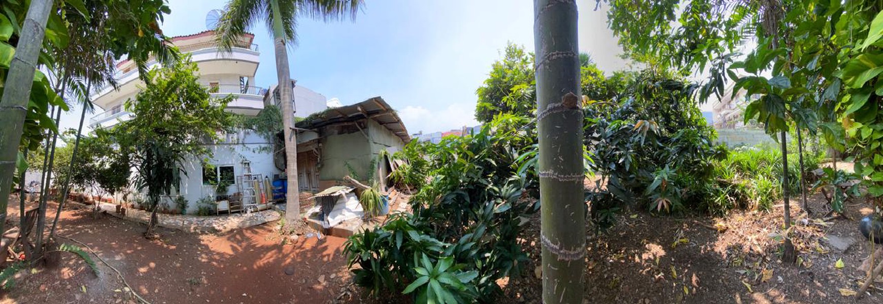 Rumah diarea perdagangan 3 unit jadi 1 Ratu Kemuning Duri Kepa Kebon Jeruk jual segera sampai jadi hot price