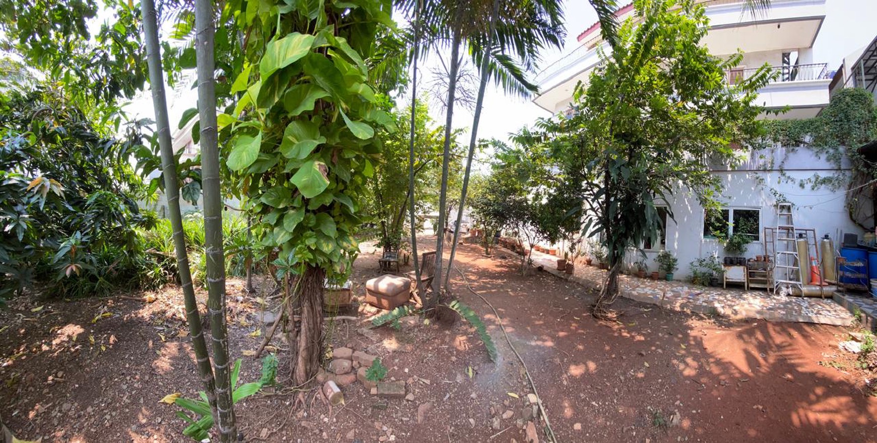 Rumah diarea perdagangan 3 unit jadi 1 Ratu Kemuning Duri Kepa Kebon Jeruk jual segera sampai jadi hot price