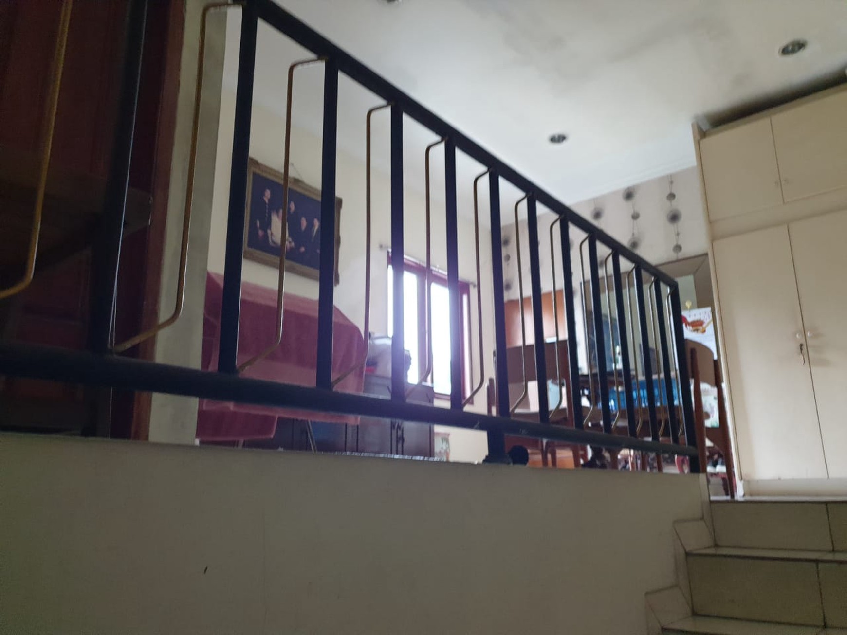 Rumah diarea perdagangan 3 unit jadi 1 Ratu Kemuning Duri Kepa Kebon Jeruk jual segera sampai jadi hot price