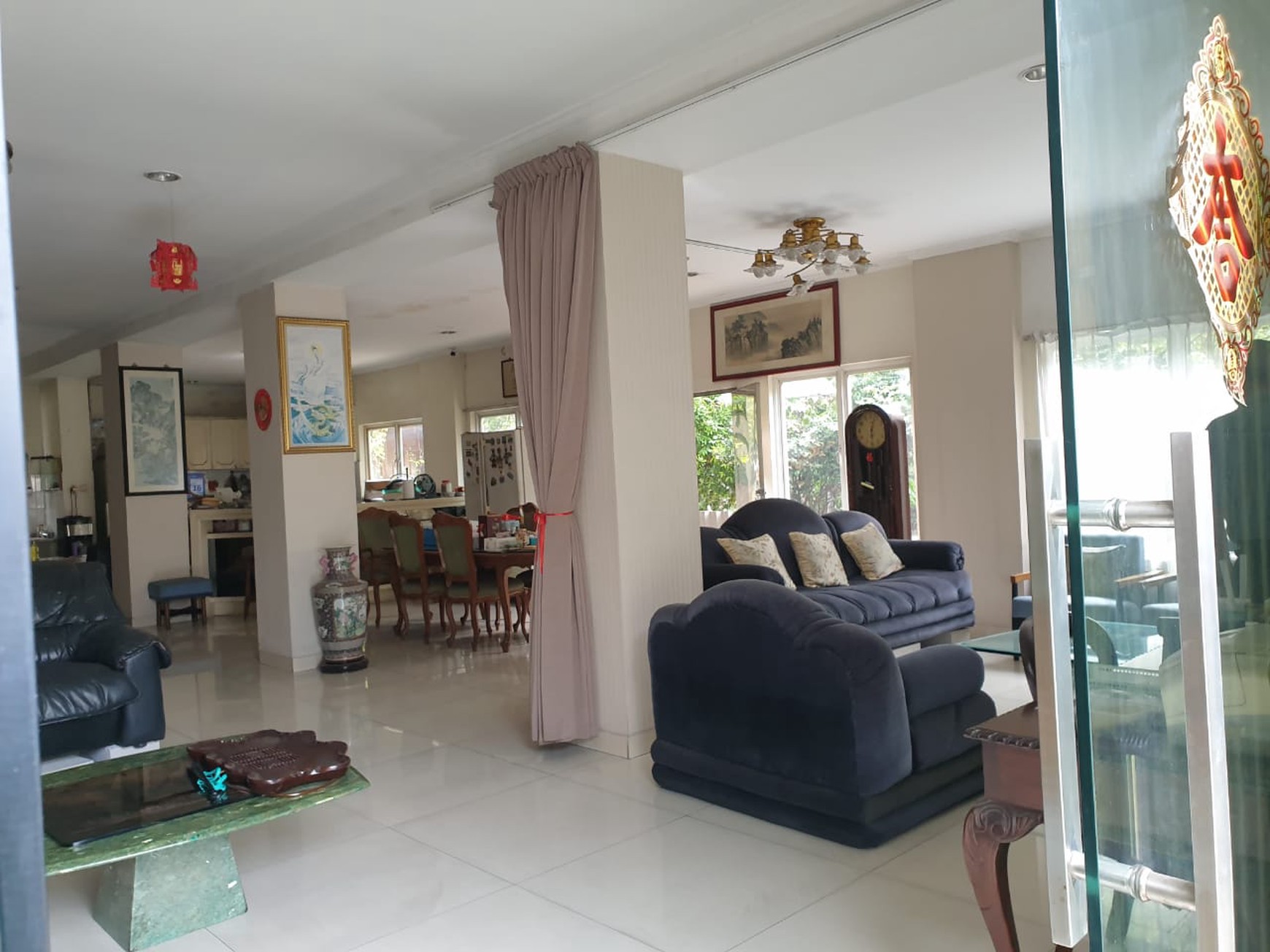 Rumah diarea perdagangan 3 unit jadi 1 Ratu Kemuning Duri Kepa Kebon Jeruk jual segera sampai jadi hot price