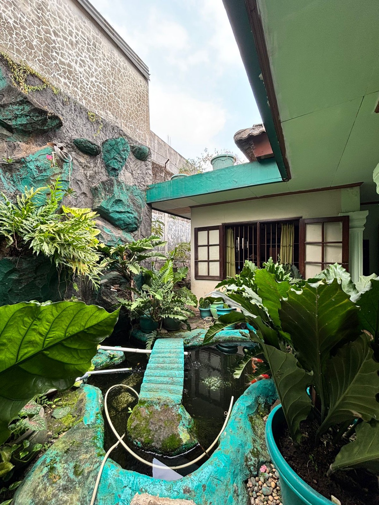 Rumah Lama Lokasi Strategis Duren Tiga Jakarta Selatan