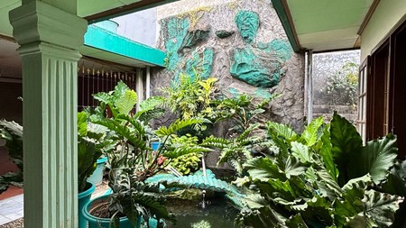 Rumah Lama Lokasi Strategis Duren Tiga Jakarta Selatan