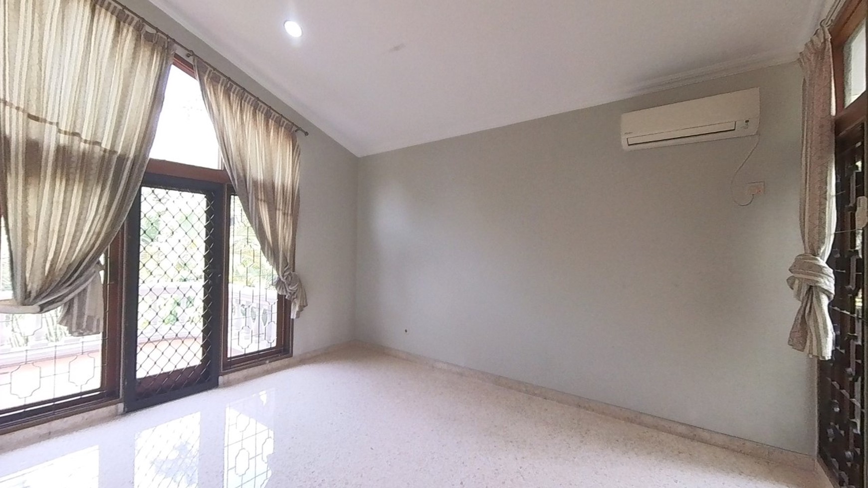 Rumah Jl Sekolah Duta, Pondok Indah