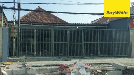 Disewakan Rumah Usaha Pusat Kota di Jl Kartini Surabaya