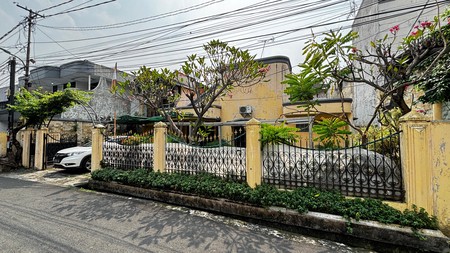 Rumah Besar 2 Lantai Di Pedati Jatinegara, 2 Menit Jalan Kaki ke Bypass Jl. DI Panjaitan
