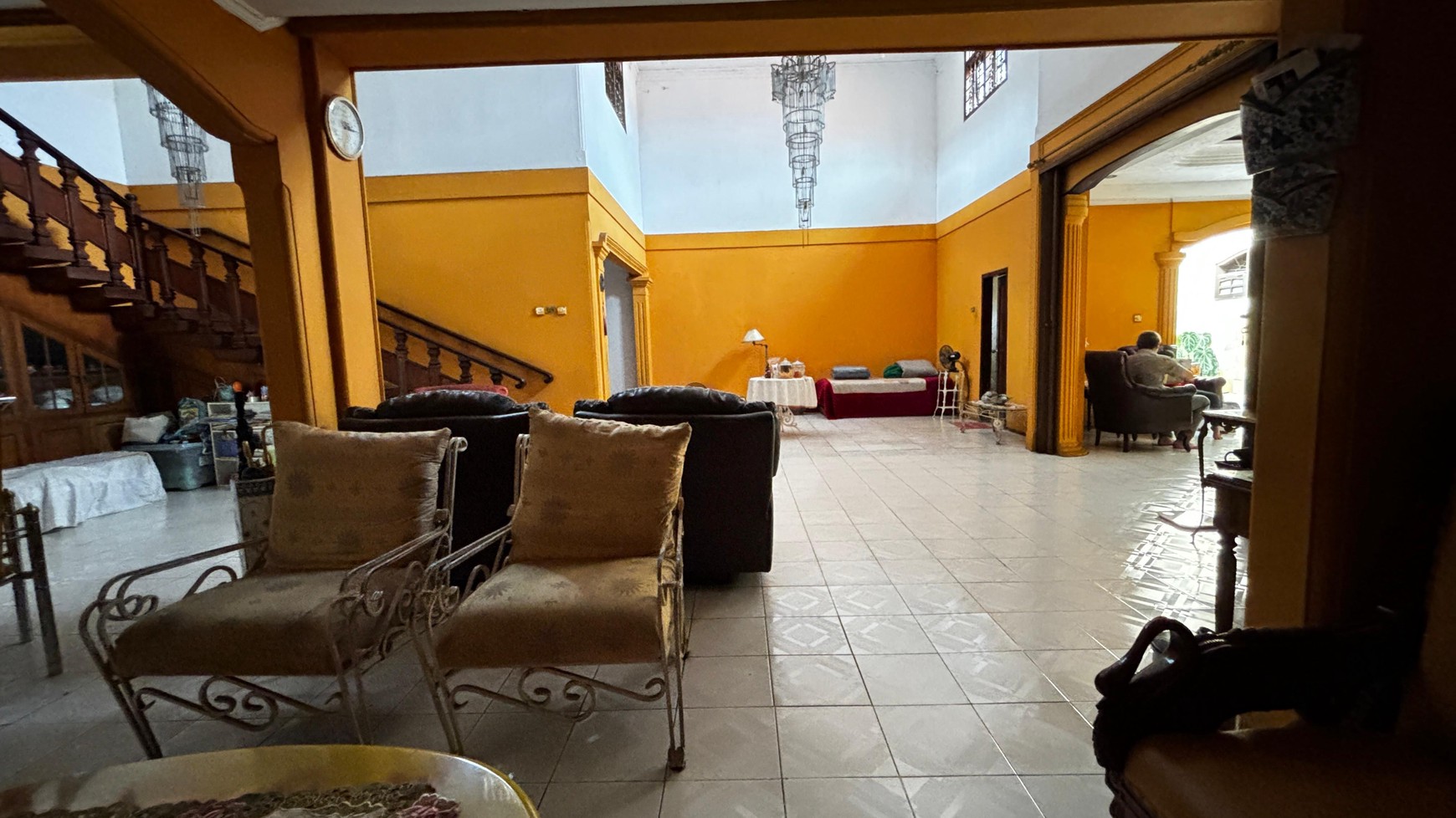 Rumah Besar 2 Lantai Di Pedati Jatinegara, 2 Menit Jalan Kaki ke Bypass Jl. DI Panjaitan