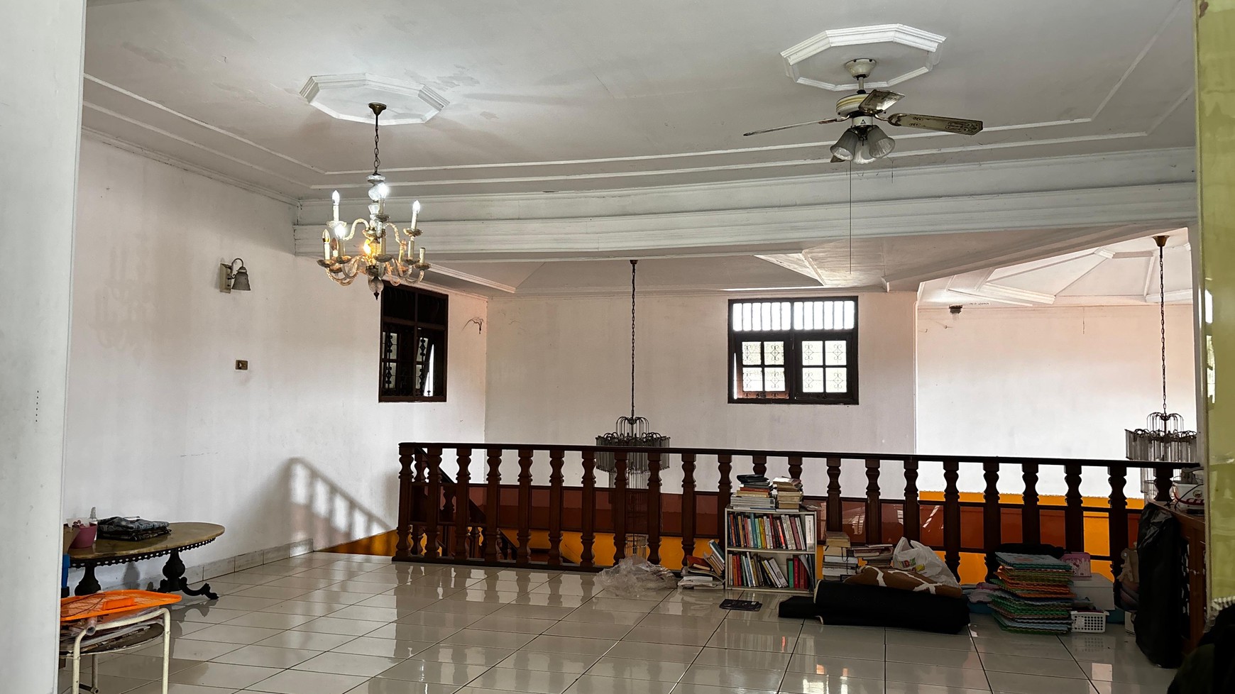 Rumah Besar 2 Lantai Di Pedati Jatinegara, 2 Menit Jalan Kaki ke Bypass Jl. DI Panjaitan