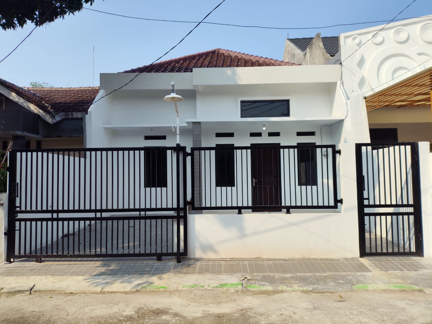 Rumah Bagus Siap Huni SHM KT 3 KM 2 SHM @Ciputat