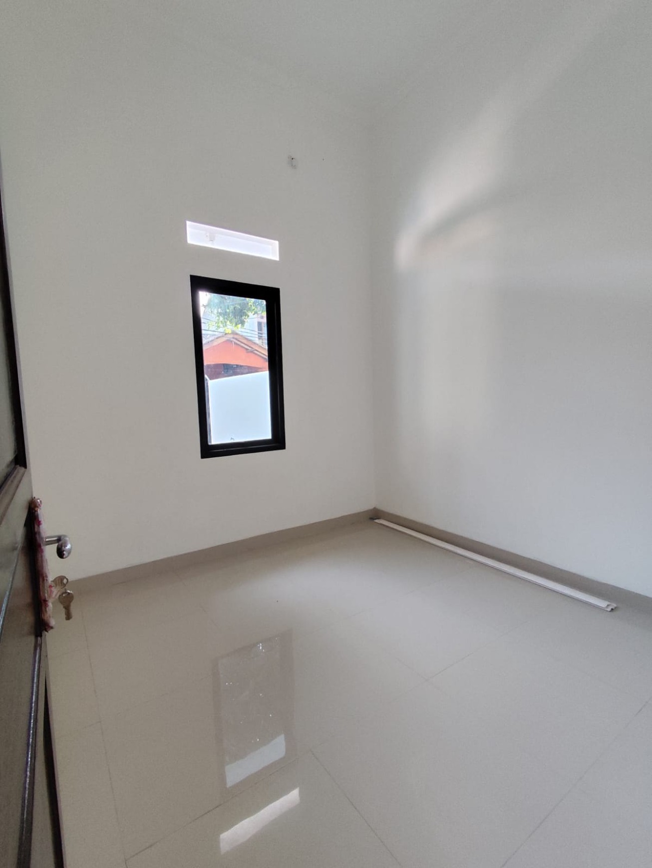 Rumah Bagus Siap Huni SHM KT 3 KM 2 SHM @Ciputat
