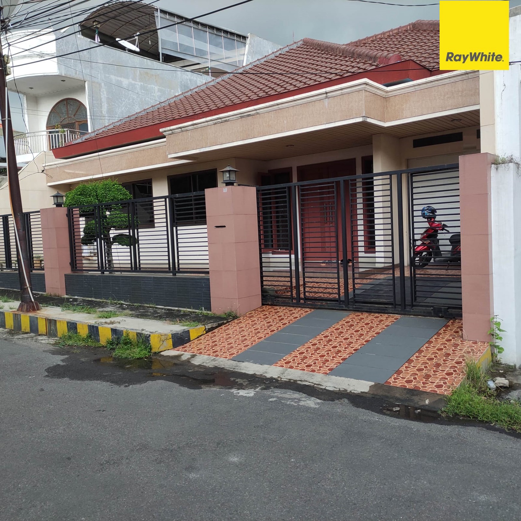 Dijual Rumah SHM di Kupang Indah Surabaya Barat