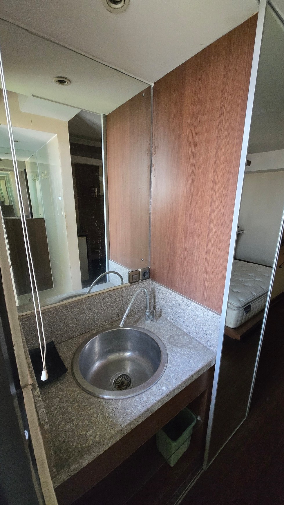 Dijual 2 studio gandeng furnished apartemen kebagusan city jakarta selatan