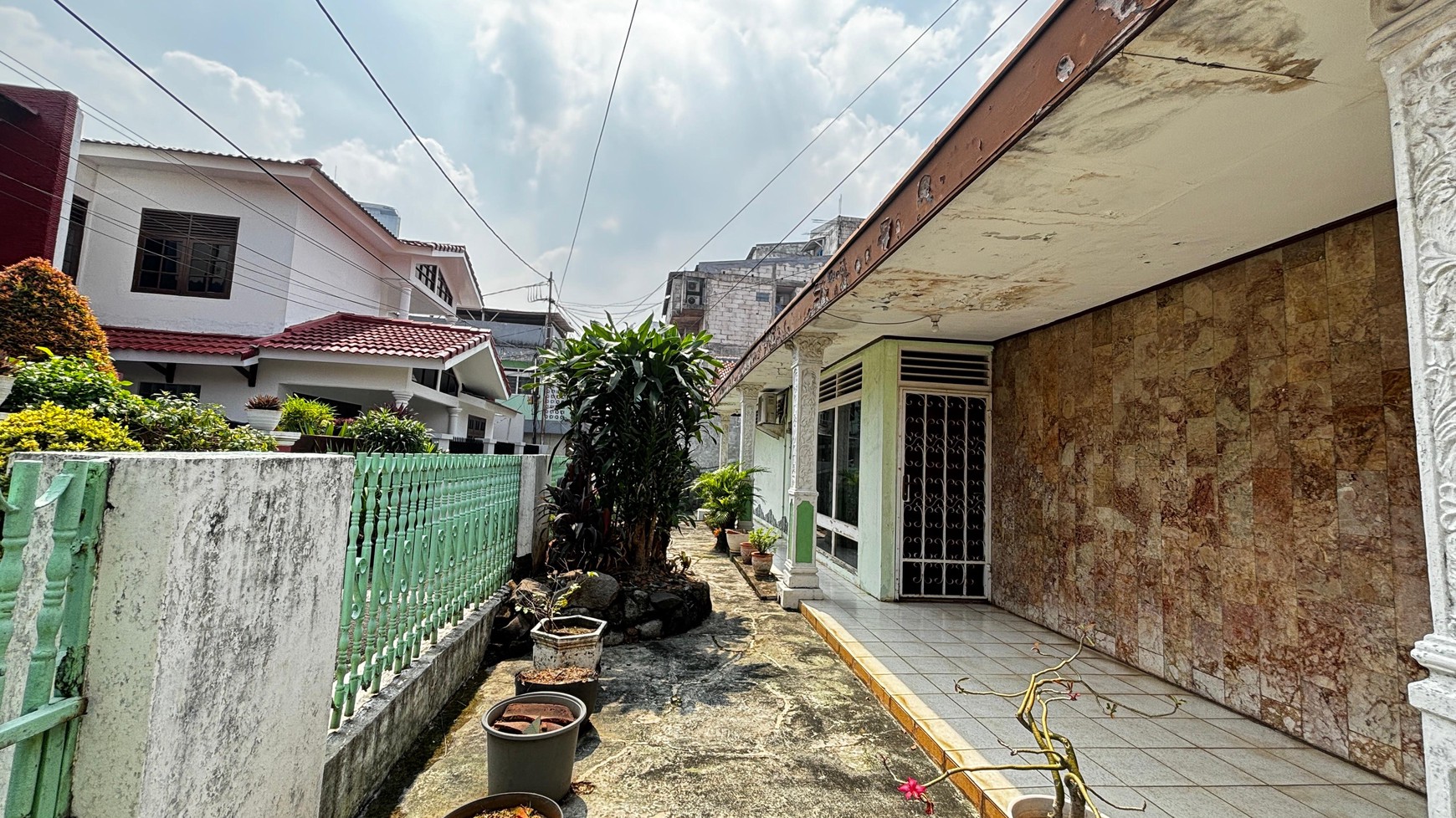 Rumah Luas Di Palbatu Tebet Jaksel Cocok Dibangun Kost an, Lokasi Nempel Balai Sudirman