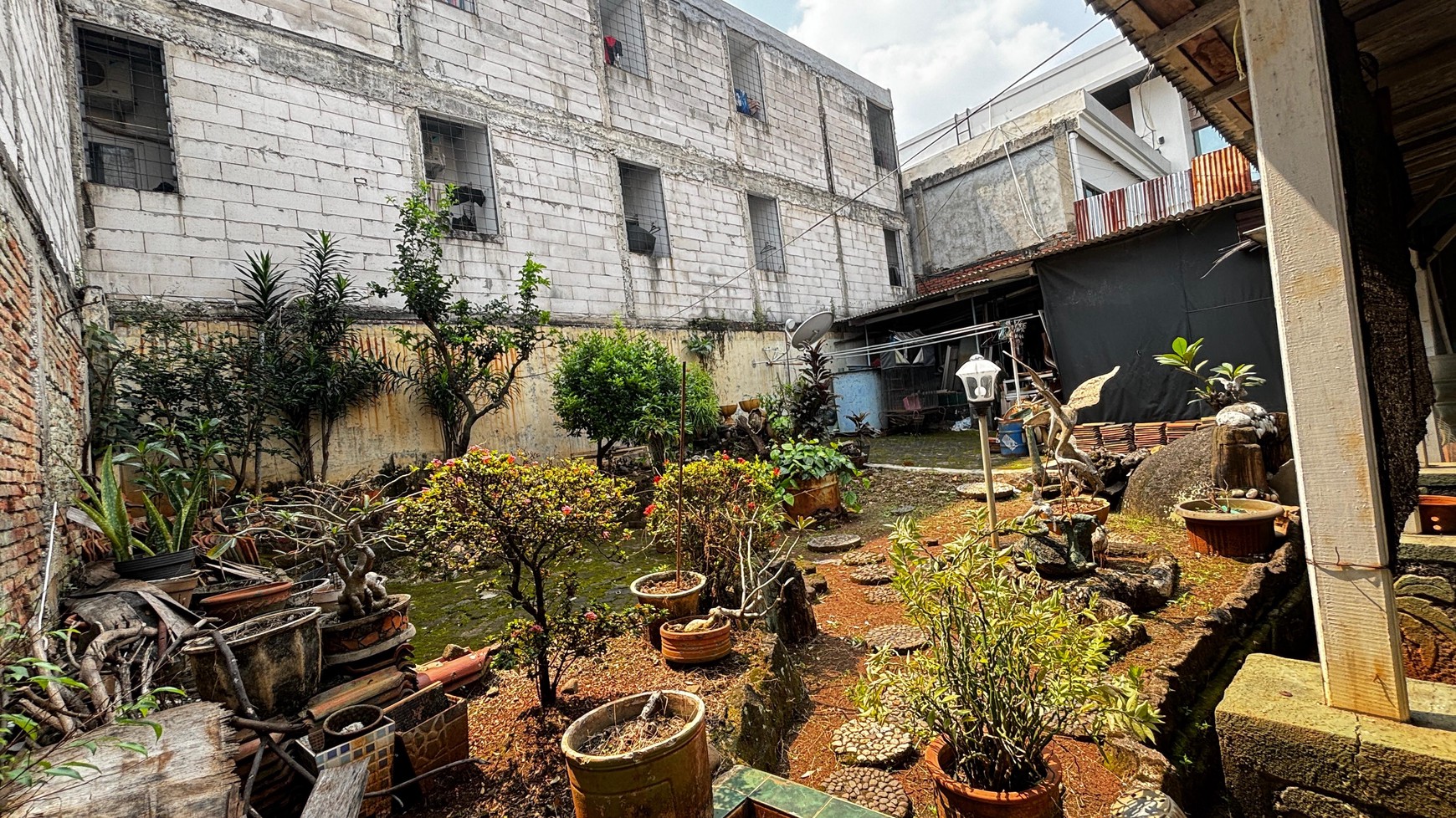 Rumah Luas Di Palbatu Tebet Jaksel Cocok Dibangun Kost an, Lokasi Nempel Balai Sudirman