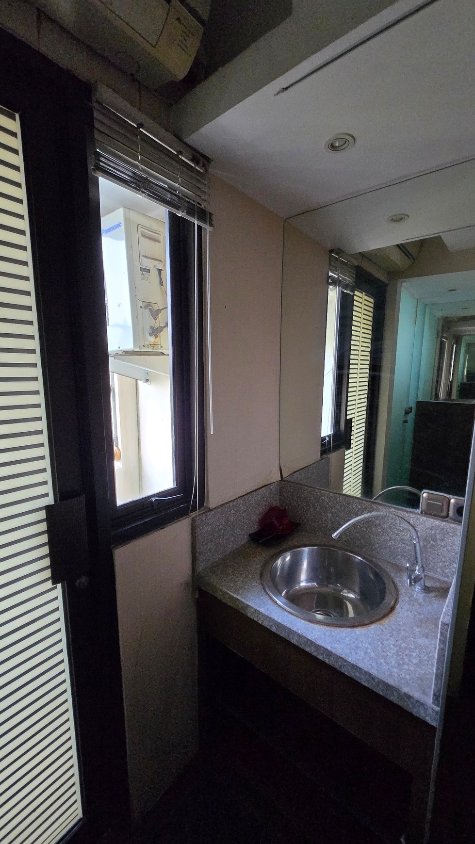 Dijual studio furnished lantai 18 apartemen kebagusan city